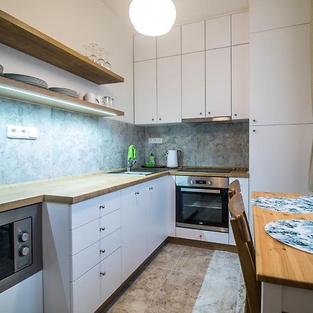 Apartman V Bytovem Dome Turnov Leilighet Eksteriør bilde