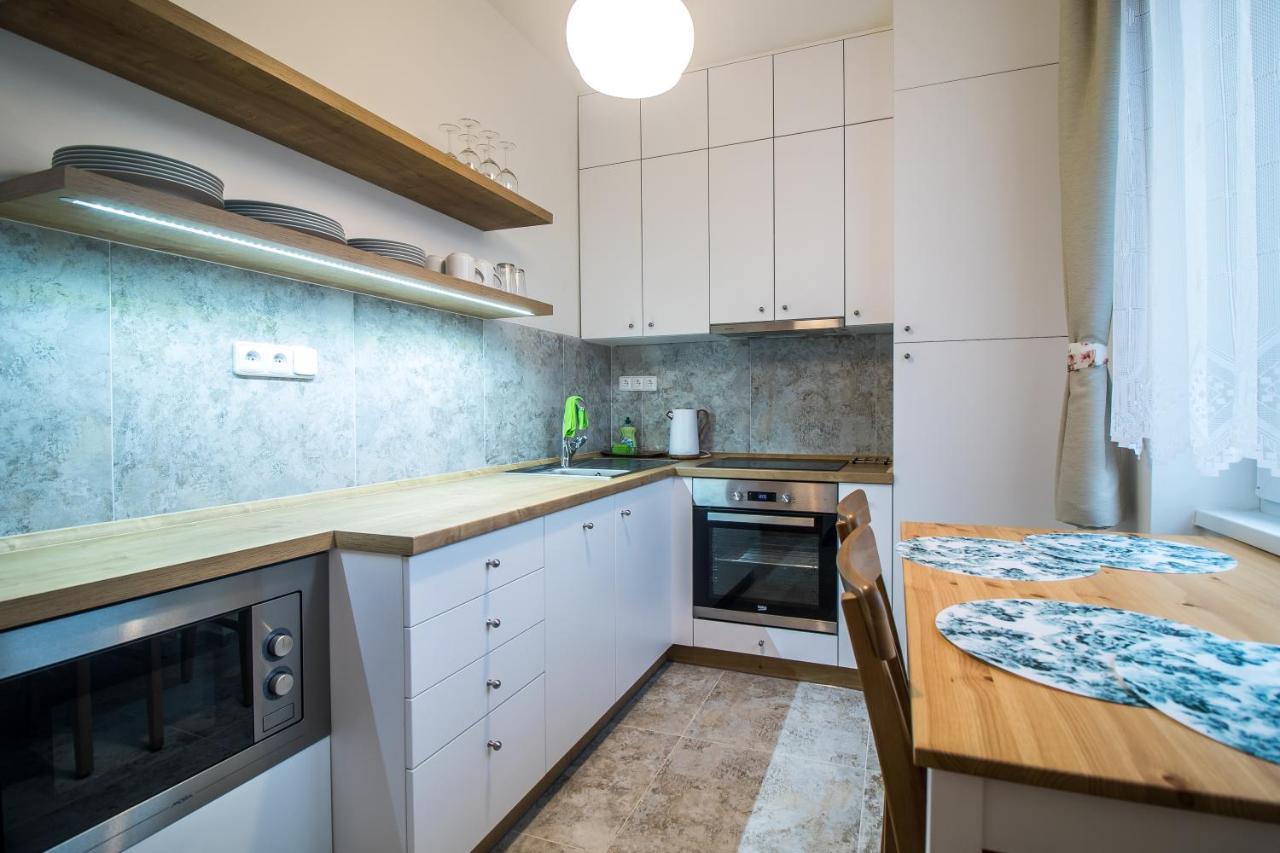 Apartman V Bytovem Dome Turnov Leilighet Eksteriør bilde